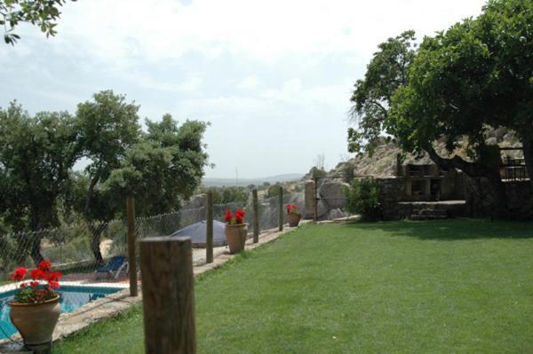 Casa Rural Virgen De La Cabeza Guest House Valencia de Alcantara Ngoại thất bức ảnh